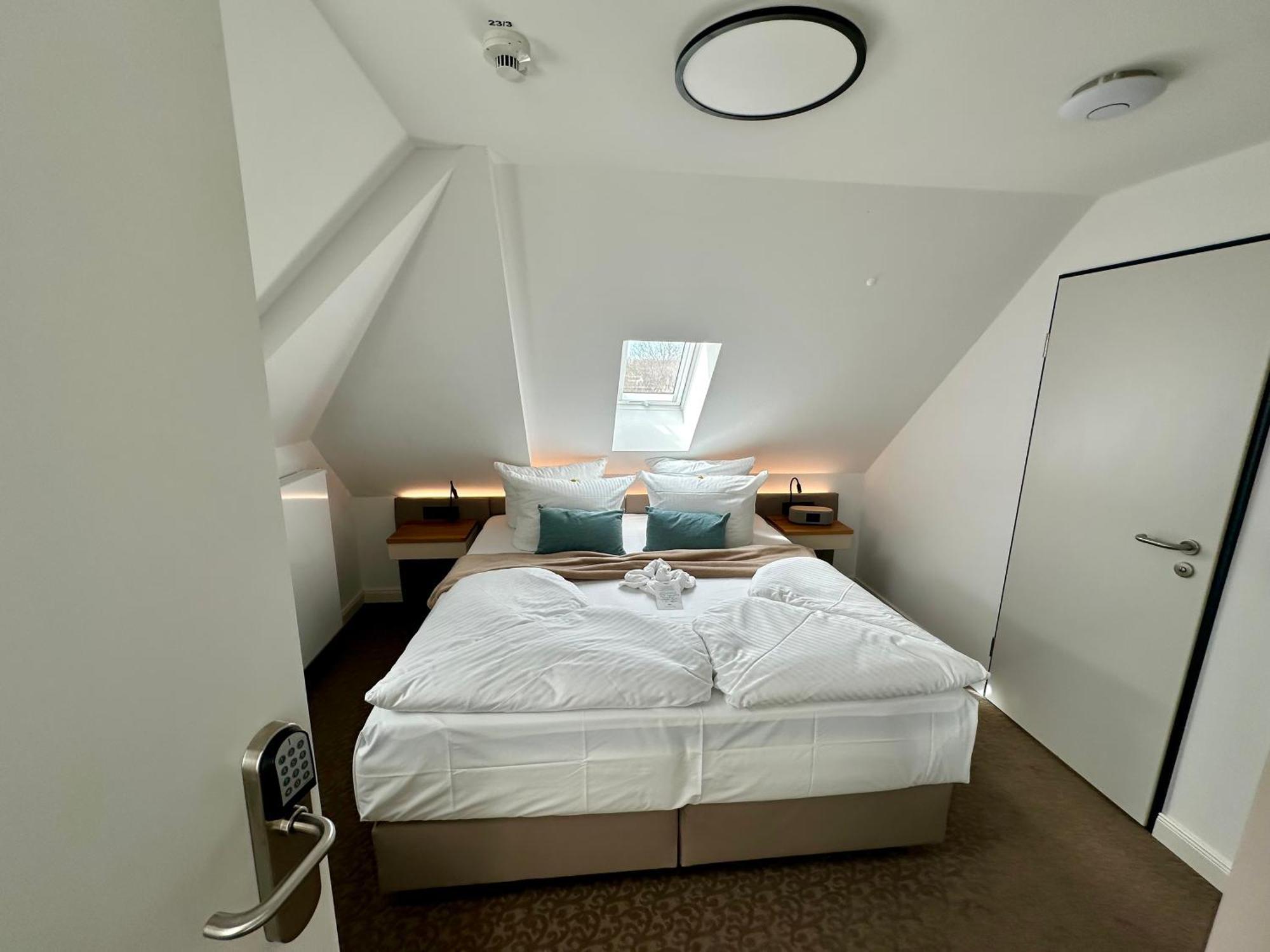 Sandbank Hotel & Appartements Lubmin Exteriör bild