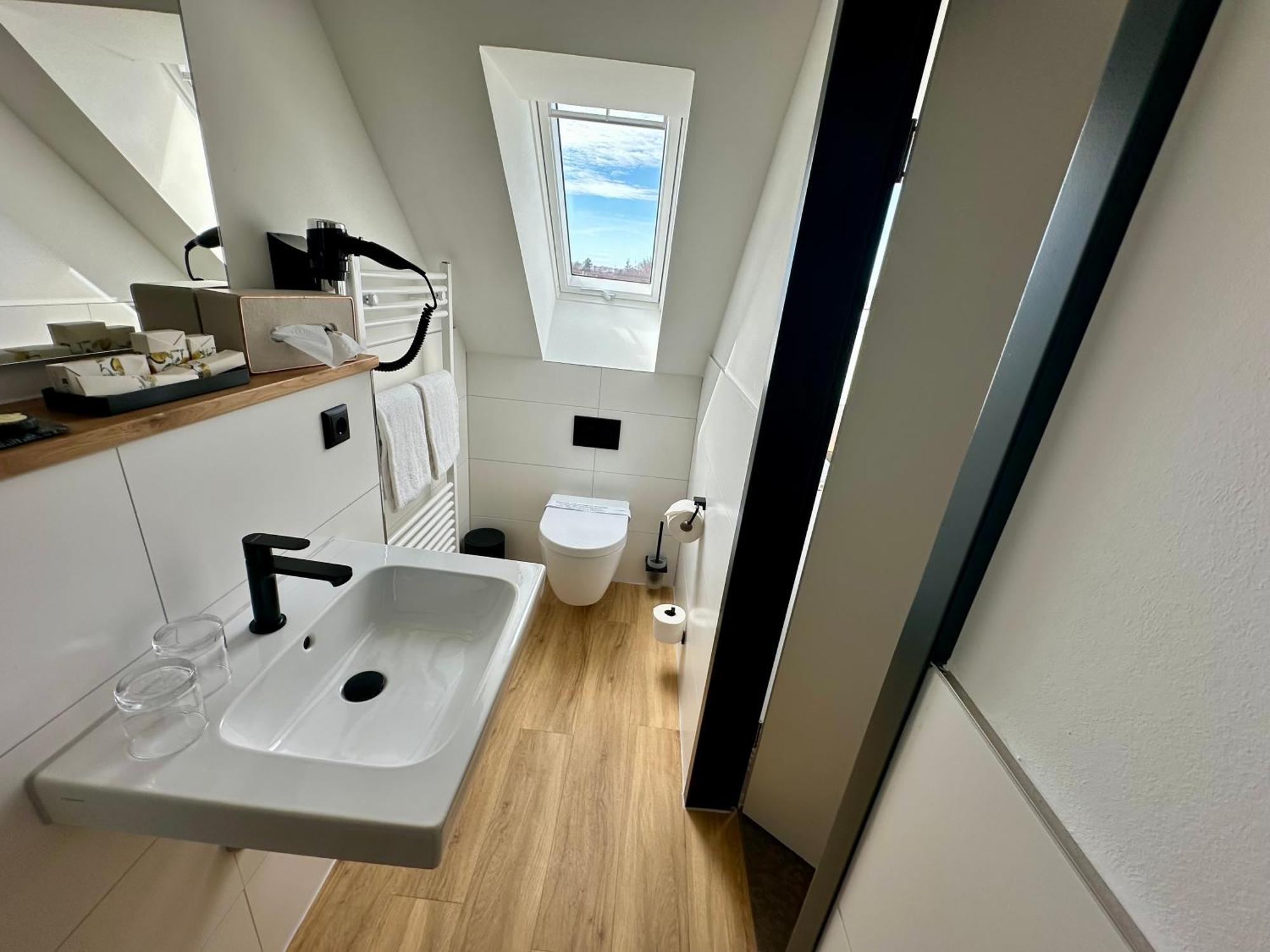 Sandbank Hotel & Appartements Lubmin Exteriör bild